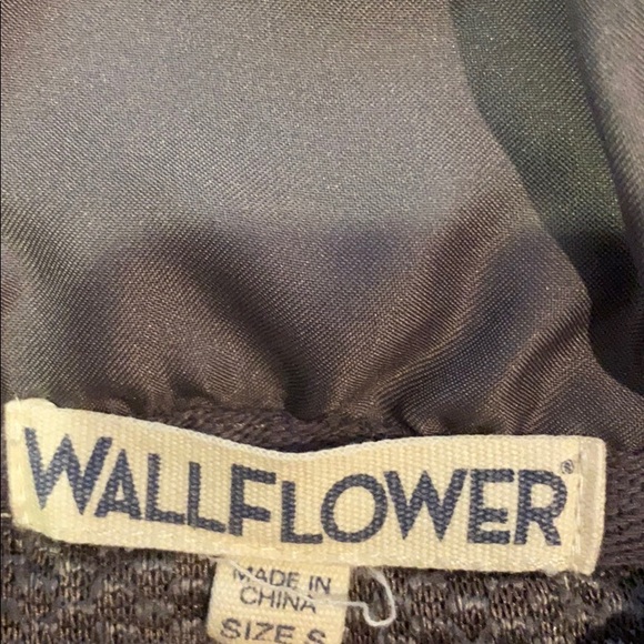 Gray Pullover - Picture 3 of 3